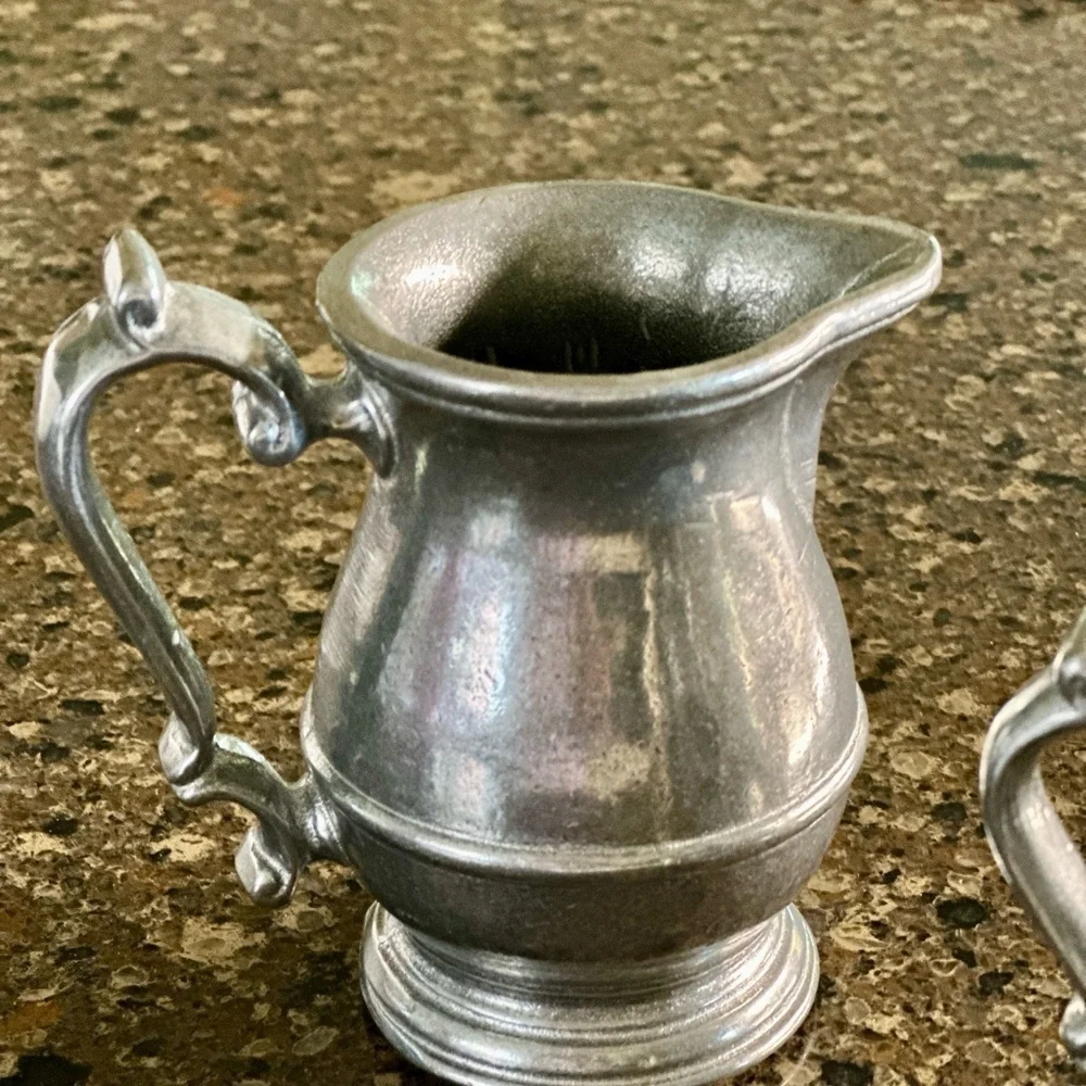 PEWTAREX, OLDE COUNTRY REPRODUCTIONS, YORK PA. CREAM & SUGAR SET.